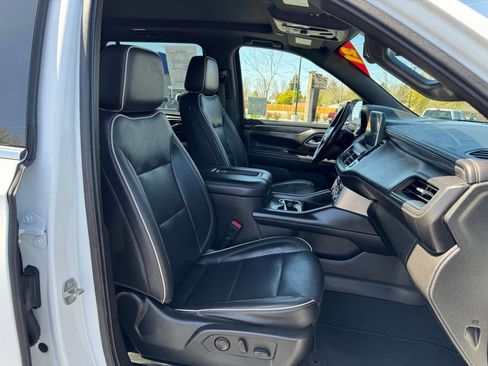 Used 2021 GMC Yukon SLT AWD/4WD image 38
