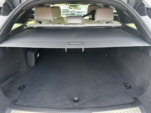 Used 2023 Land Rover Range Rover Velar R-Dynamic S image 23