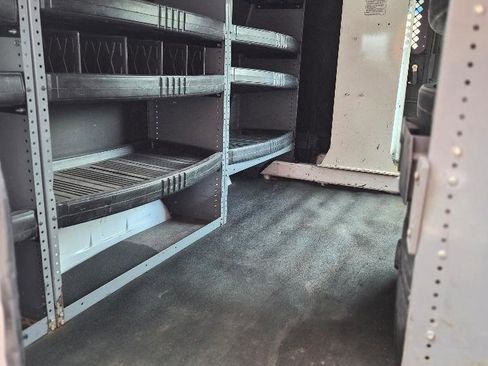 Used 2007 Ford E-350 and Econoline 350 Super Duty RWD image 20