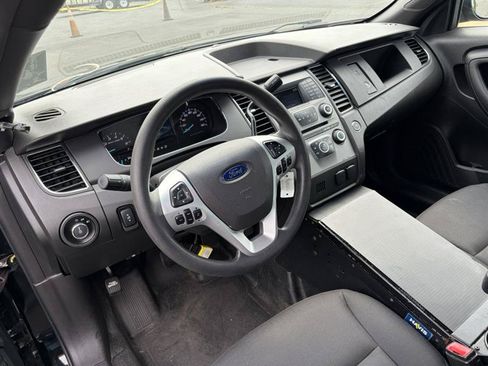 Used 2017 Ford Taurus Police Interceptor AWD image 14