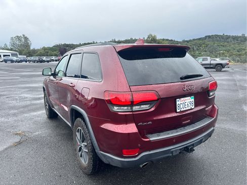 Used 2018 Jeep Grand Cherokee Trailhawk w/ Trailhawk Luxury Group AWD/4WD image 7