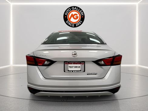 Used 2022 Nissan Altima 2.5 S FWD image 3