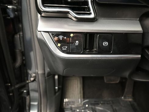 Used 2024 Kia Sportage SX image 38