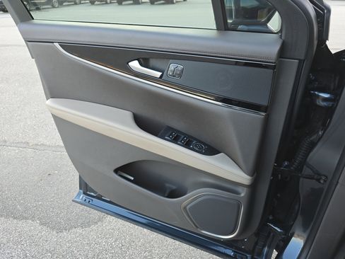 Used 2023 Lincoln Nautilus Reserve w/ Cargo Utility Package image 26