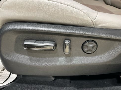 Used 2020 Honda CR-V Touring image 21