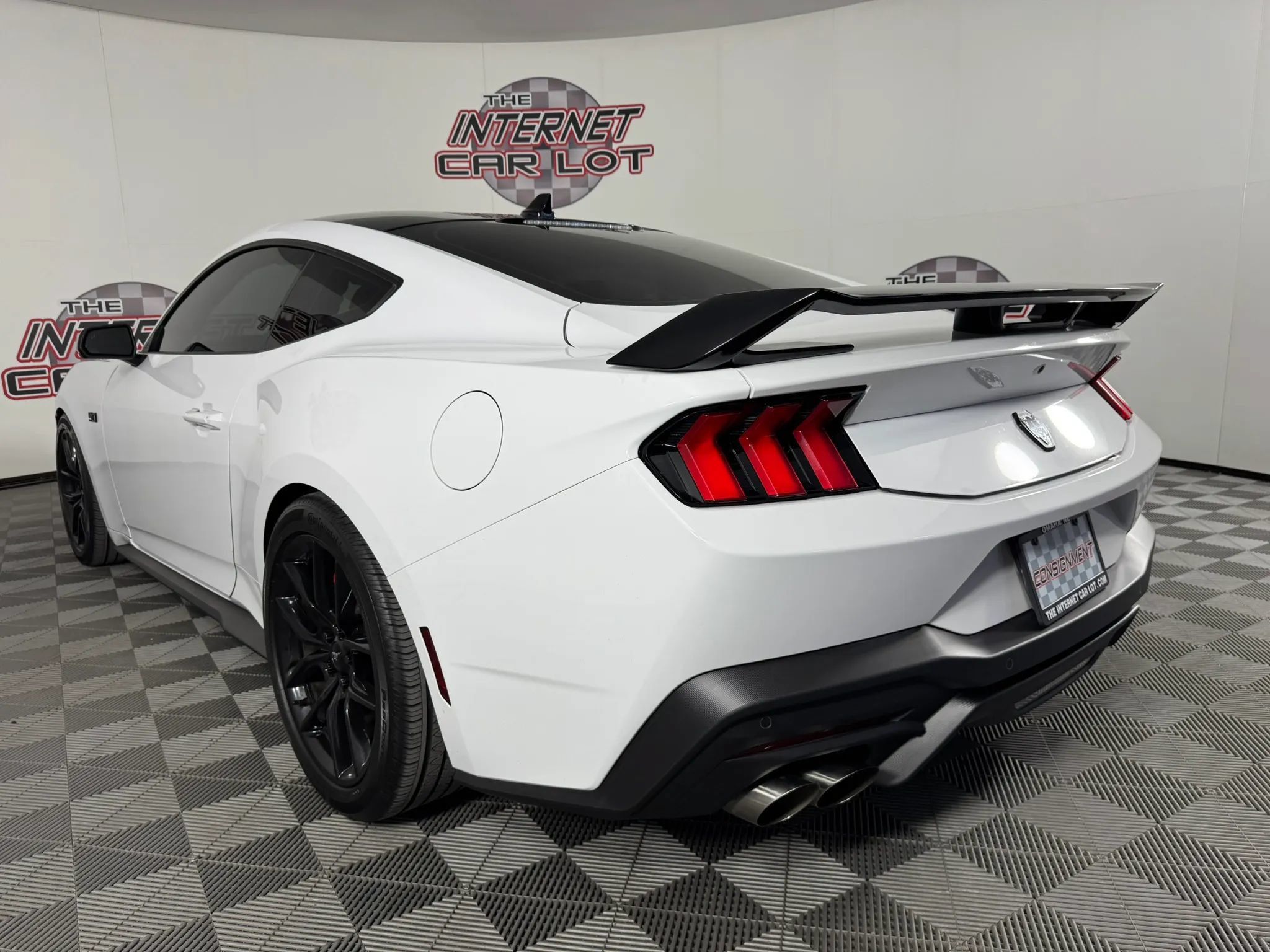 Used 2024 Ford Mustang GT RWD image 24