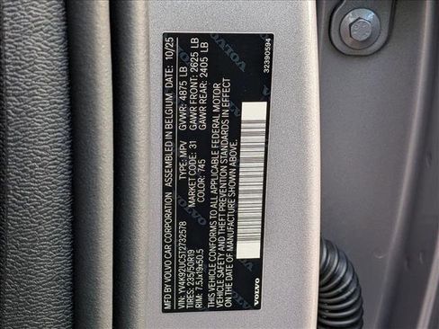 New 2026 Volvo XC40 B4 Plus w/ Climate Package image 19