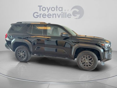Certified 2025 Toyota 4Runner SR5 AWD/4WD image 7