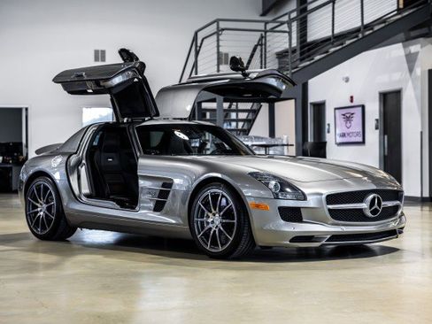 Used 2011 Mercedes-Benz SLS AMG Coupe image 8