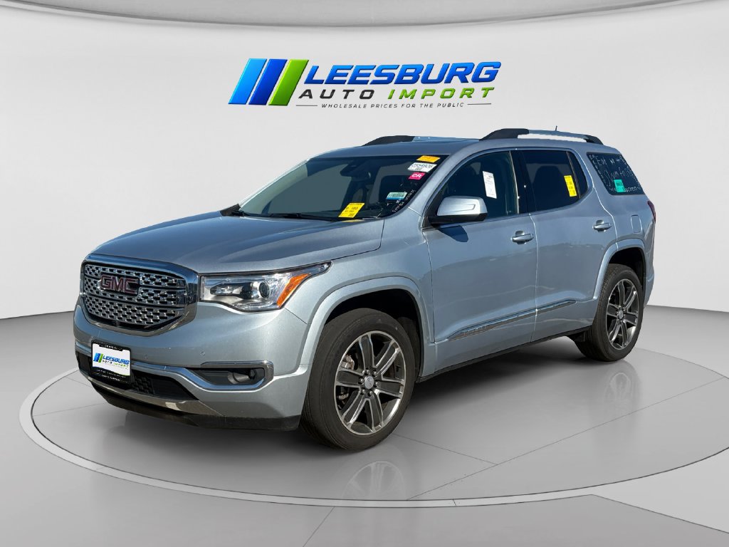 Used 2017 GMC Acadia Denali w/ Technology Package AWD/4WD image 1