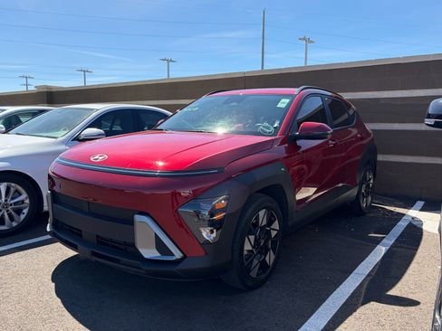 Used 2024 Hyundai Kona SEL image 5