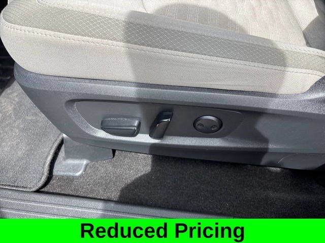 Used 2024 Nissan Pathfinder SV AWD/4WD image 12