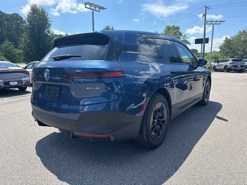 Used 2025 BMW iX xDrive50 w/ Premium Package AWD/4WD image 5
