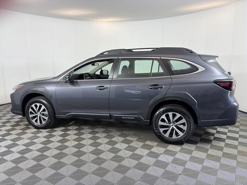 Used 2024 Subaru Outback AWD/4WD image 8