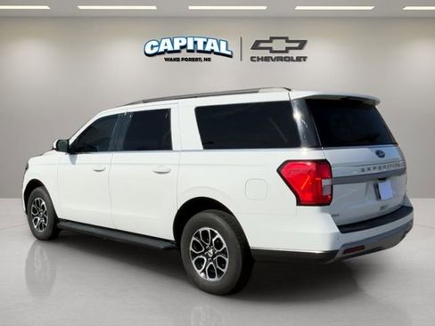 Used 2024 Ford Expedition Max XLT image 3