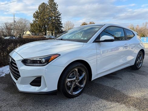 Used 2019 Hyundai Veloster 2.0 image 8