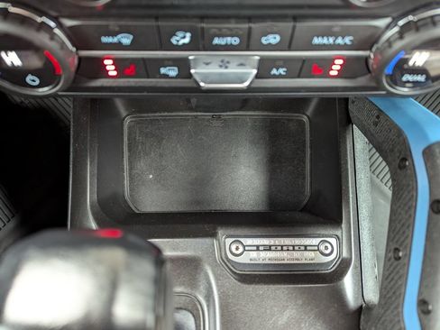 Used 2021 Ford Bronco Wildtrak AWD/4WD image 32