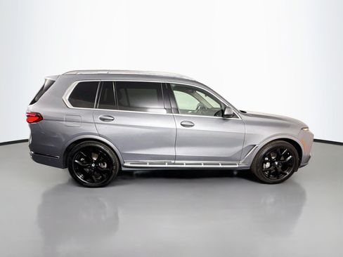 Used 2026 BMW X7 xDrive40i AWD/4WD image 11