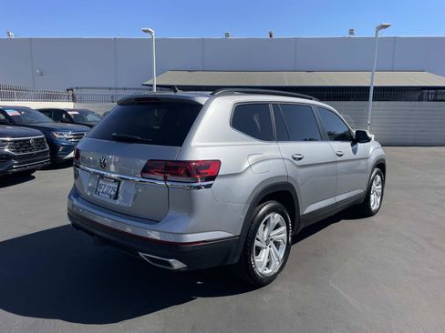 Certified 2023 Volkswagen Atlas SE w/ Panoramic Sunroof Package FWD image 3