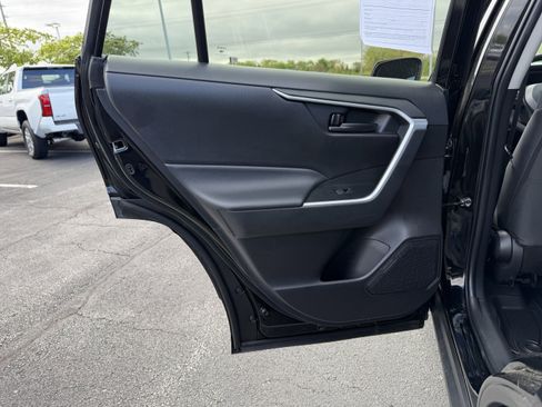Certified 2024 Toyota RAV4 LE AWD/4WD image 19