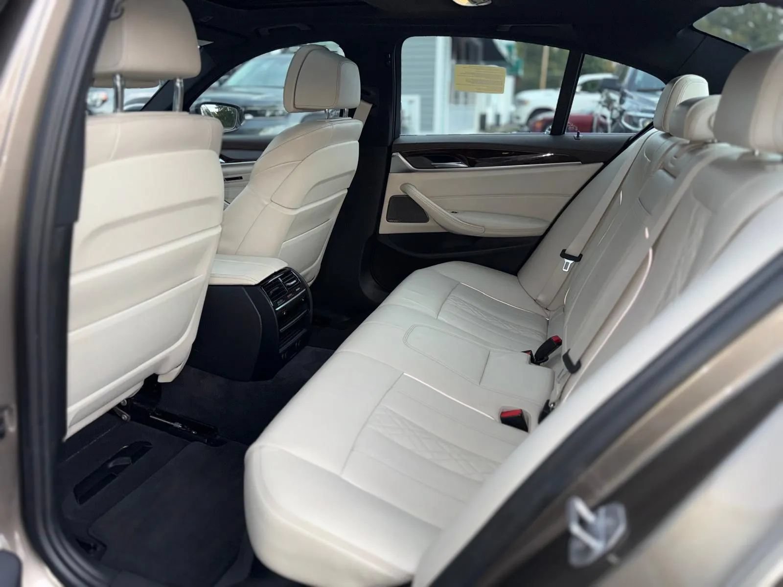 Used 2017 BMW 540i RWD image 12