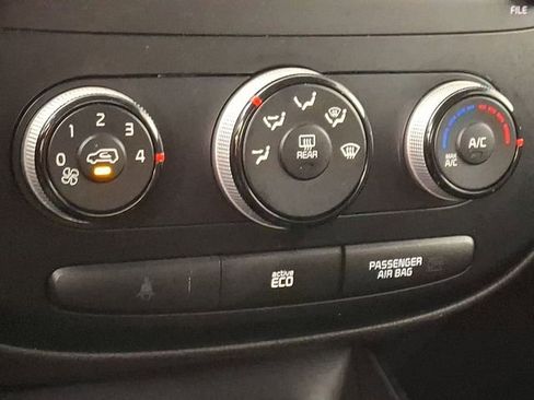 Used 2014 Kia Soul Base image 16