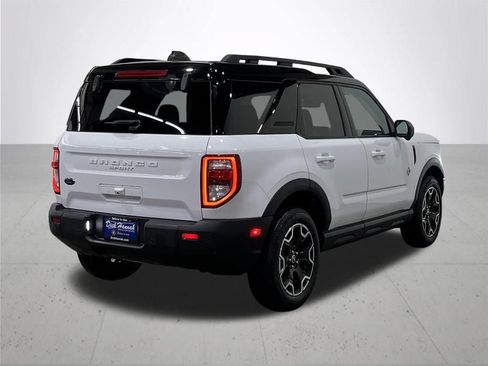 Certified 2025 Ford Bronco Sport Outer Banks w/ Outer Banks Tech Package+ AWD/4WD image 11
