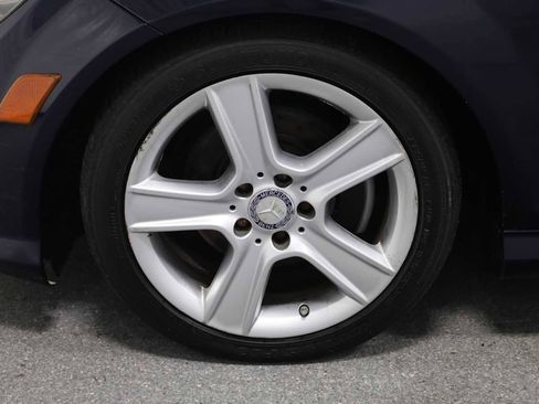 Used 2011 Mercedes-Benz C 300 4MATIC Sedan image 39