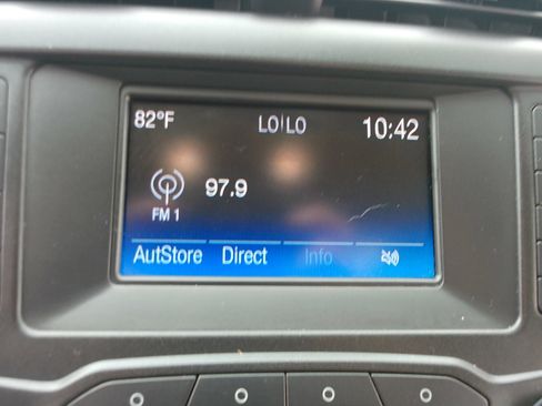 Used 2017 Ford Fusion SE w/ Equipment Group 601A FWD image 23