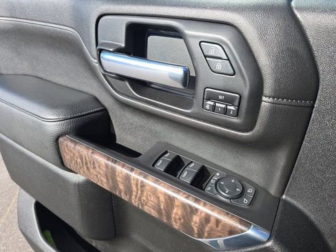 Used 2020 GMC Sierra 3500 Denali w/ Denali Ultimate Package image 25