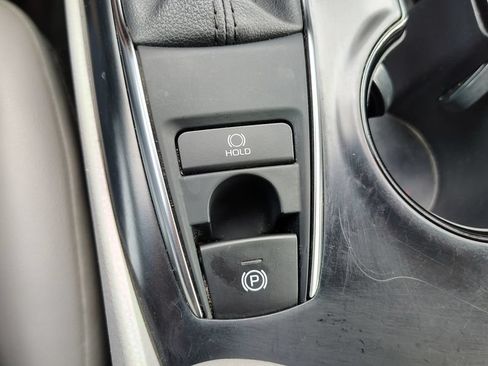 Used 2020 Toyota Camry SE AWD/4WD image 33