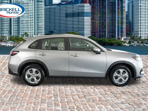 Certified 2024 Honda HR-V LX image 8
