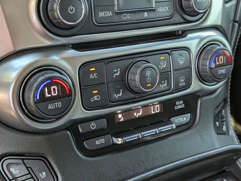 Used 2019 Chevrolet Tahoe Premier AWD/4WD image 31