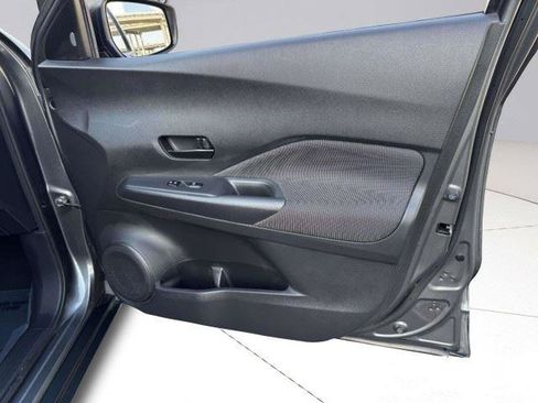 Used 2020 Nissan Kicks S FWD image 49