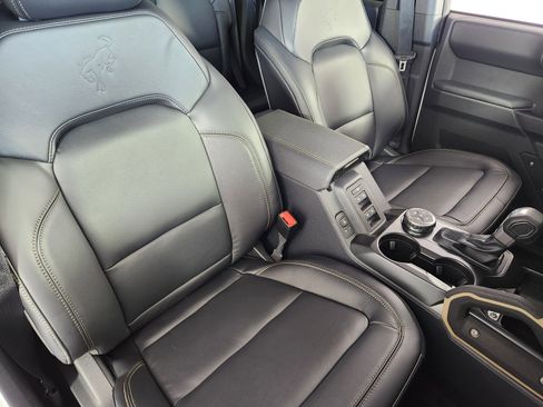 New 2025 Ford Bronco Badlands image 10