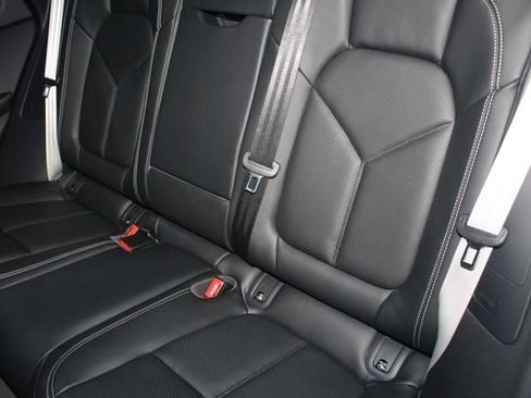 New 2026 Porsche Macan S image 22