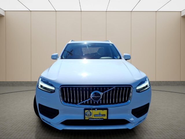 Used 2020 Volvo XC90 T6 Momentum AWD/4WD image 3