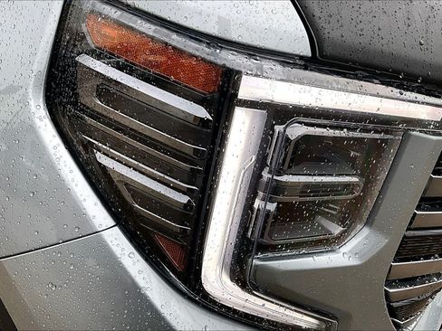 Used 2025 GMC Sierra 1500 AT4 w/ AT4 Premium Package AWD/4WD image 28