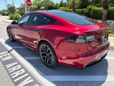 Used 2024 Tesla Model S Plaid AWD/4WD image 3
