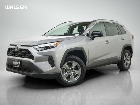 Used 2025 Toyota RAV4 LE AWD/4WD image 1