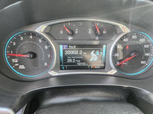 Used 2016 Chevrolet Malibu LT image 18