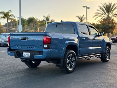 Certified 2019 Toyota Tacoma TRD Sport image 13