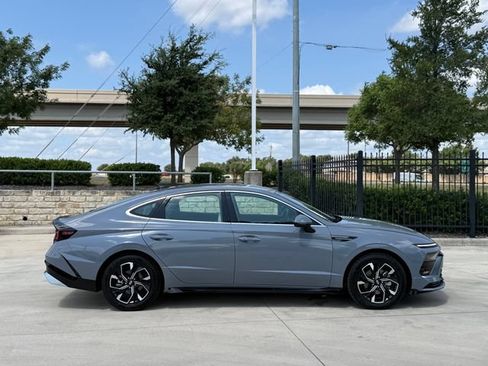 Used 2024 Hyundai Sonata SEL FWD image 6