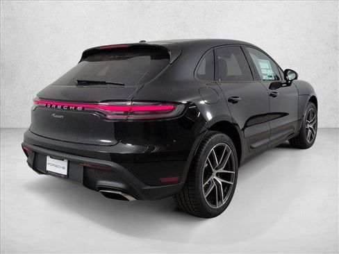 New 2026 Porsche Macan image 5