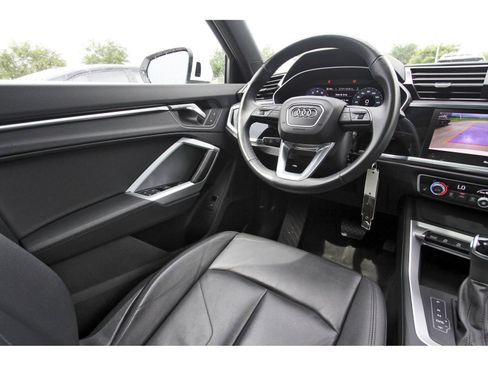 Used 2025 Audi Q3 2.0T Premium AWD/4WD image 11