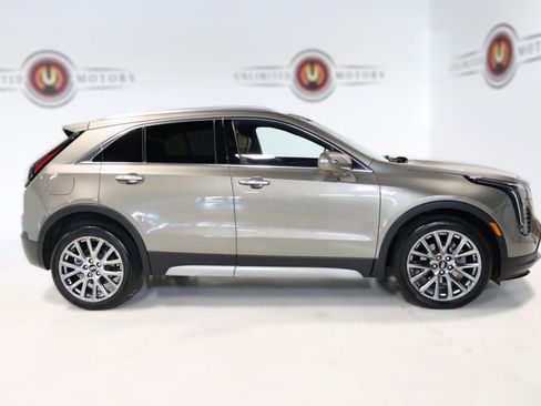 Used 2020 Cadillac XT4 Premium Luxury image 5
