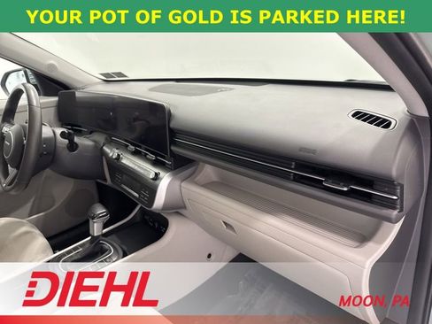 Used 2024 Hyundai Kona SEL image 14