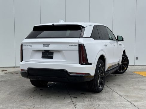 New 2025 Cadillac Escalade IQ Sport 2 w/ LPO, ONYX Package image 7