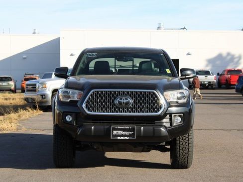 Used 2019 Toyota Tacoma TRD Off-Road image 9
