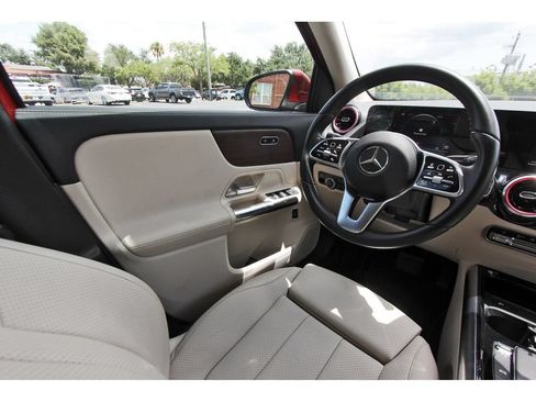 Used 2022 Mercedes-Benz GLA 250 image 9